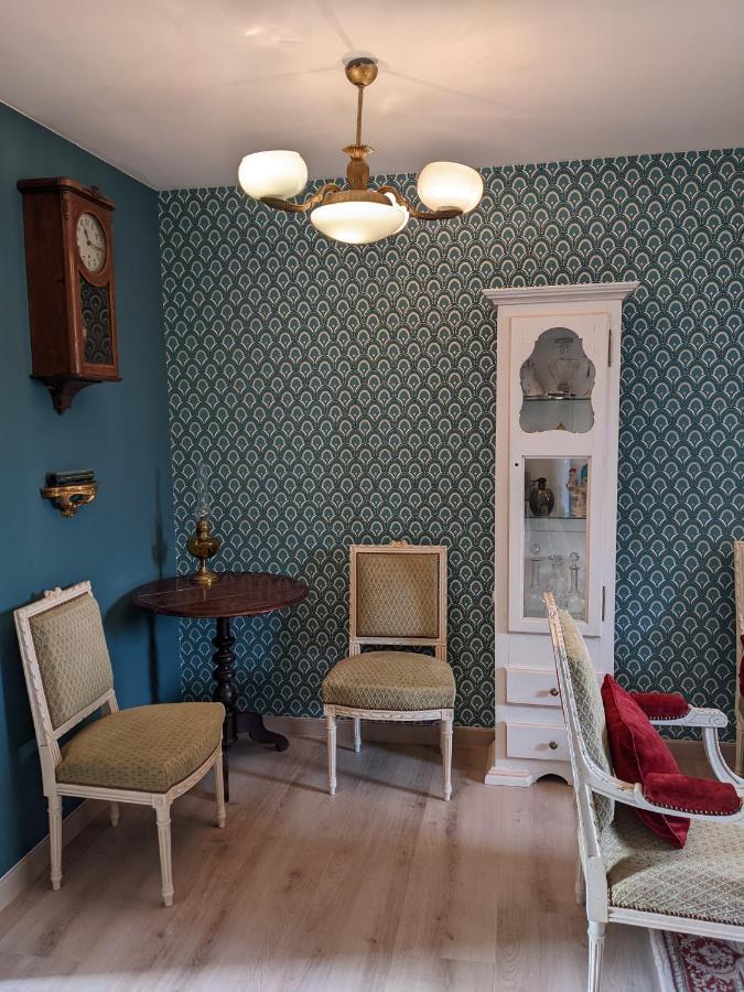 Suite Orient Express Dans L'Auberge Des Trains Mythiques Laniscat Bagian luar foto