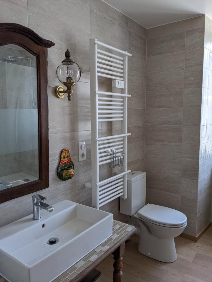 Suite Orient Express Dans L'Auberge Des Trains Mythiques Laniscat Bagian luar foto